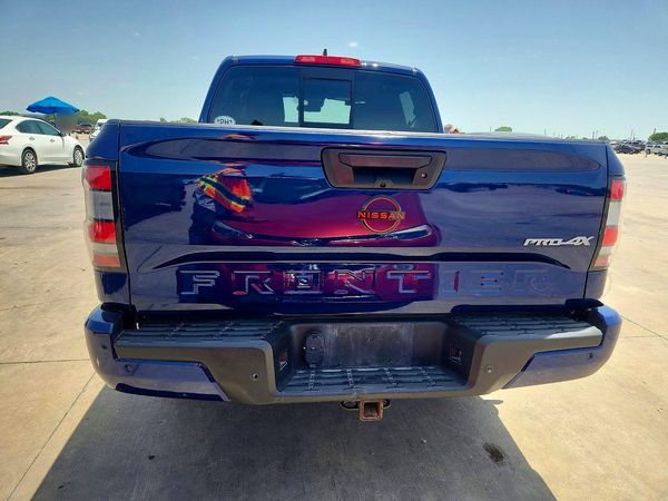 2022 NISSAN FRONTIER Crew Cab