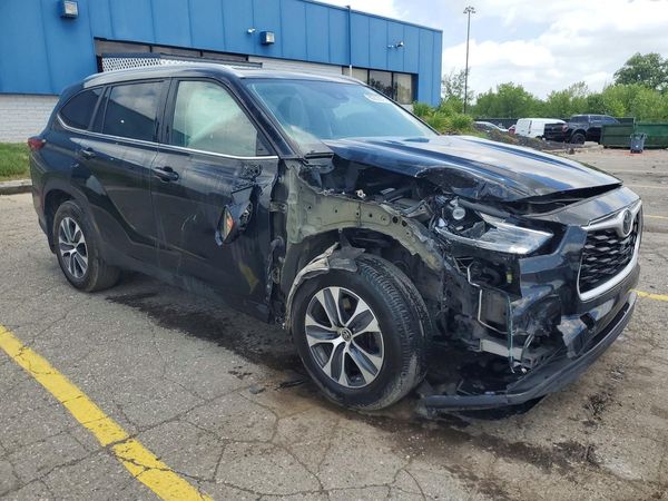 2023 TOYOTA HIGHLANDER