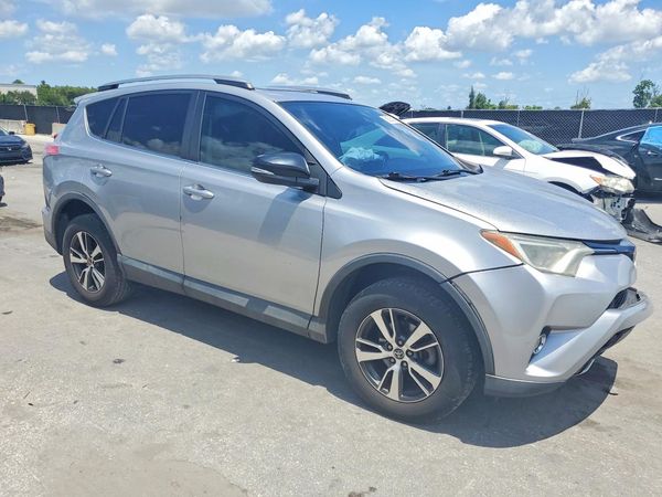 2018 TOYOTA RAV4 Adventure/XLE