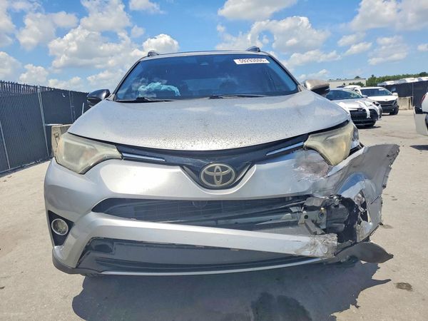 2018 TOYOTA RAV4 Adventure/XLE