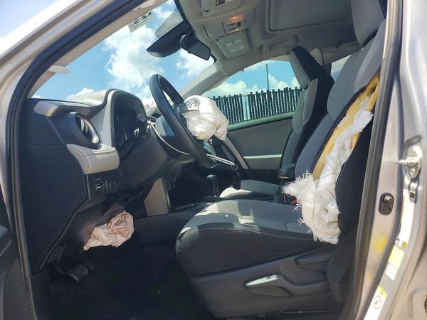2018 TOYOTA RAV4 Adventure/XLE