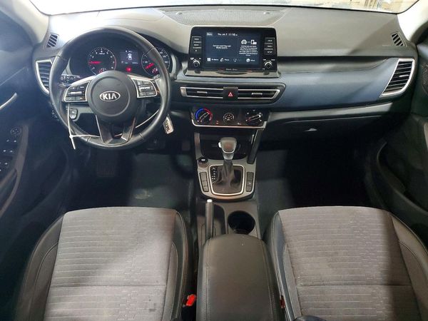 2021 KIA SELTOS S