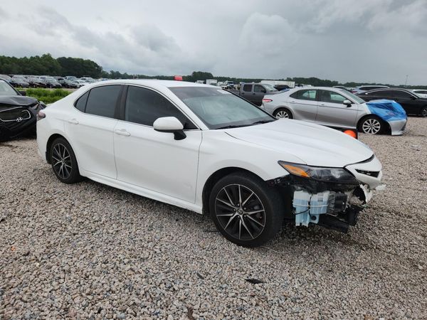 2021 TOYOTA CAMRY SE — Passenger 3/4