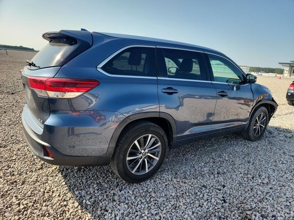 2017 TOYOTA HIGHLANDER SE/XLE