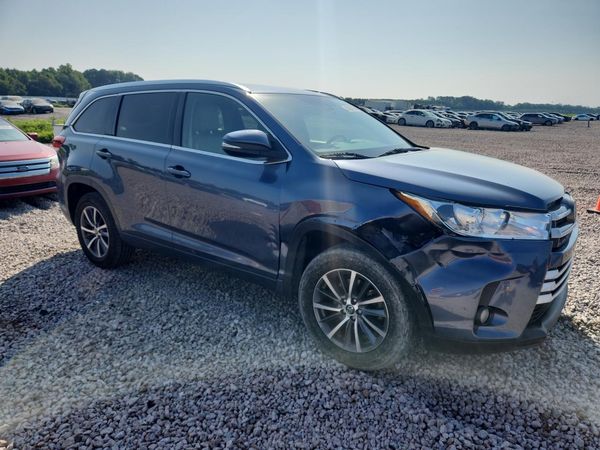 2017 TOYOTA HIGHLANDER SE/XLE