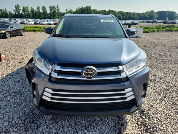 2017 TOYOTA HIGHLANDER SE/XLE