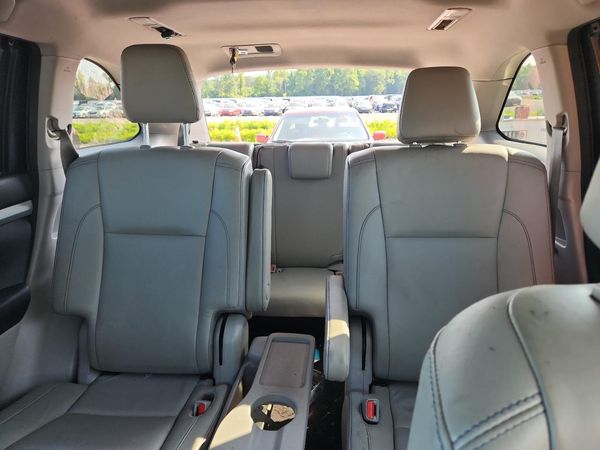 2017 TOYOTA HIGHLANDER SE/XLE