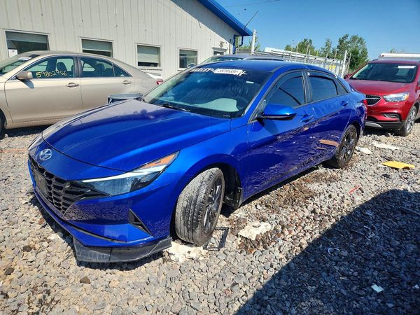 2022 HYUNDAI ELANTRA SEL