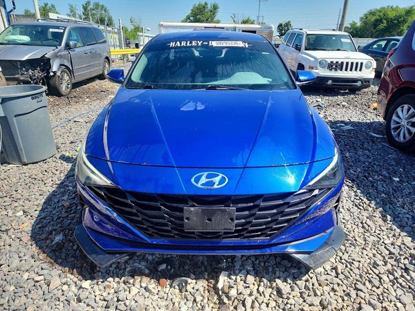 2022 HYUNDAI ELANTRA SEL