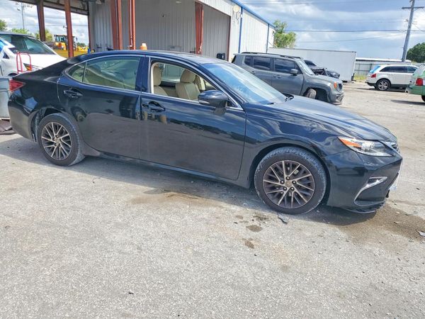 2016 LEXUS ES