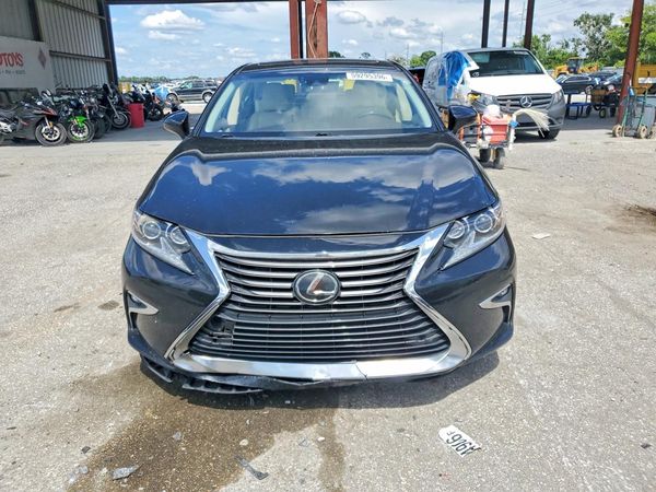 2016 LEXUS ES