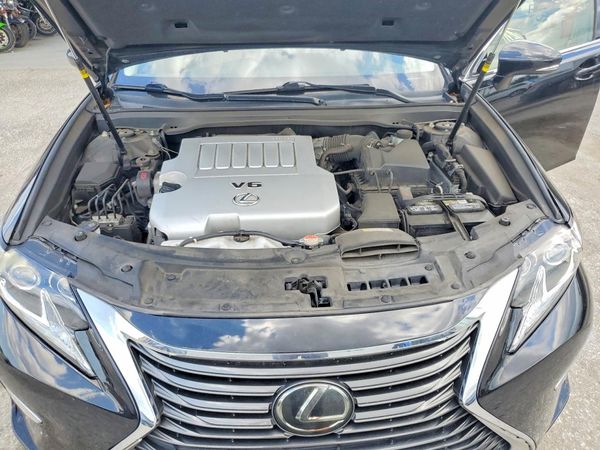 2016 LEXUS ES