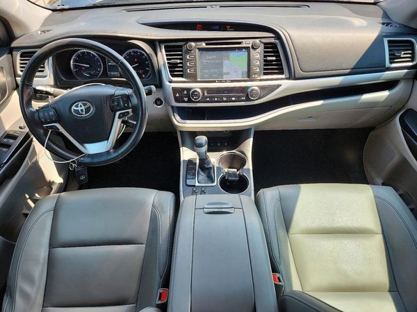 2018 TOYOTA HIGHLANDER SE/XLE