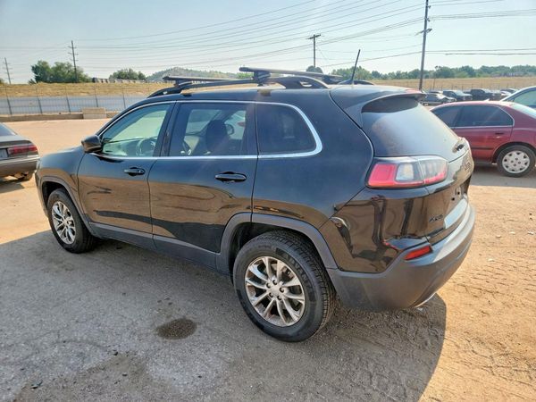 2019 JEEP CHEROKEE LATITUDE 4X4