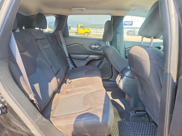 2019 JEEP CHEROKEE LATITUDE 4X4