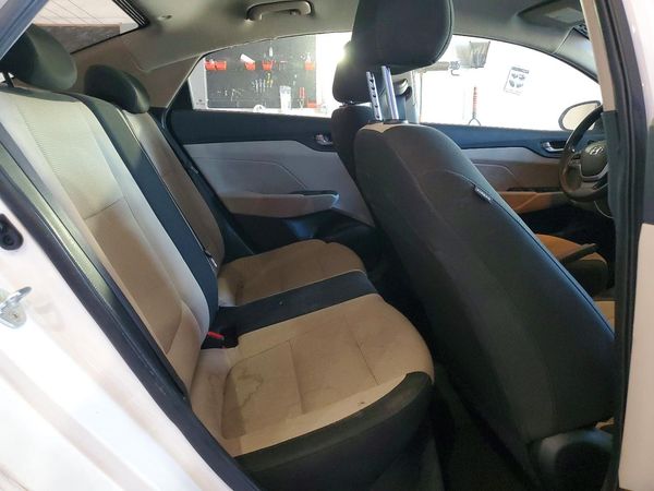 2019 HYUNDAI ACCENT SE and SEL