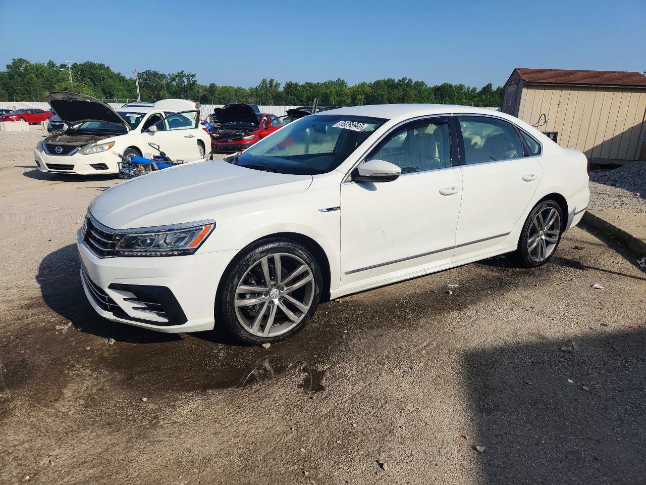 2017 VOLKSWAGEN PASSAT