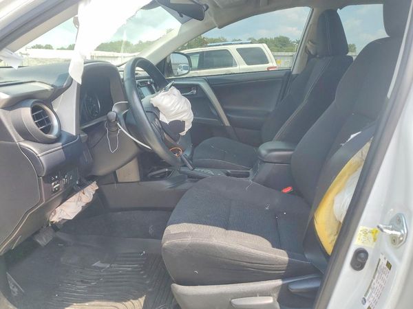 2018 TOYOTA RAV4 Adventure/XLE