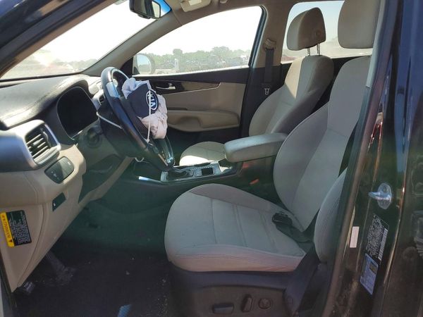 2017 KIA SORENTO L, LX