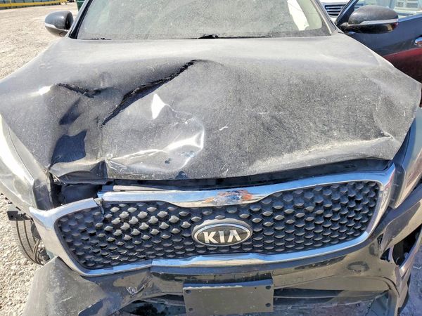 2017 KIA SORENTO L, LX