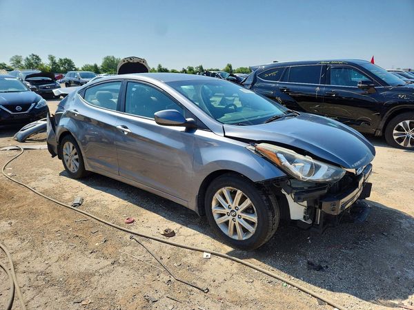 2016 HYUNDAI ELANTRA