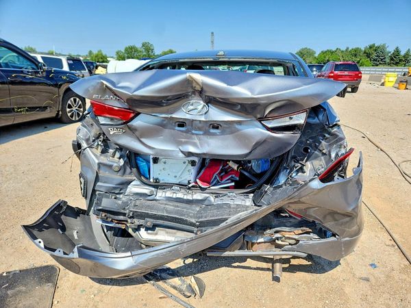 2016 HYUNDAI ELANTRA