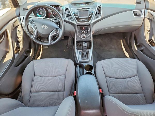 2016 HYUNDAI ELANTRA