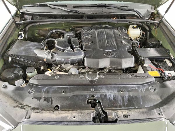 2022 TOYOTA 4RUNNER TRD Offroad Prem — Engine bay