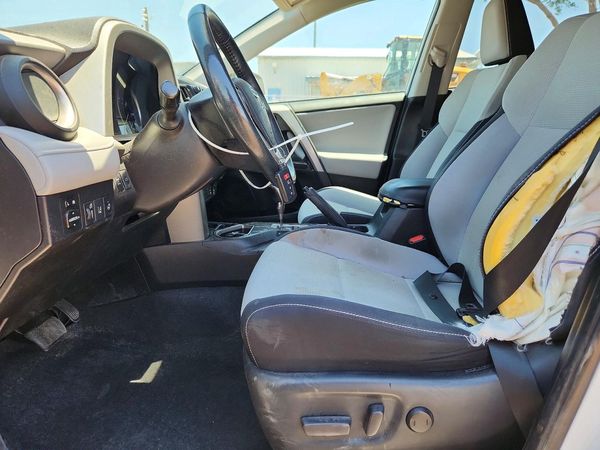 2018 TOYOTA RAV4 Adventure/XLE