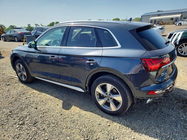 2024 AUDI Q5 quattro Premium