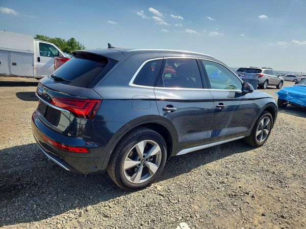 2024 AUDI Q5 quattro Premium