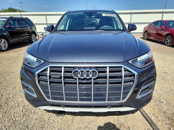 2024 AUDI Q5 quattro Premium