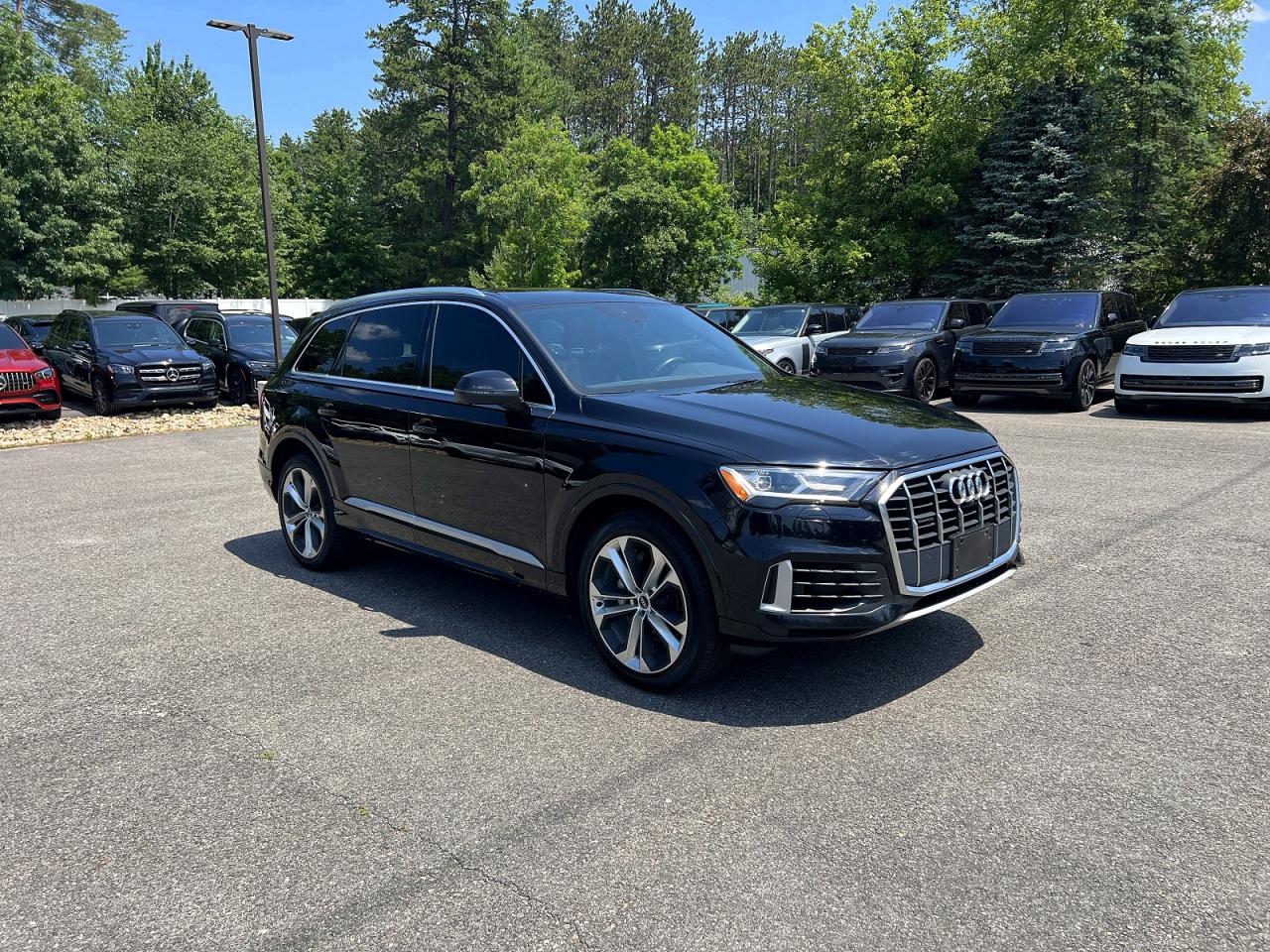 2021 AUDI Q7 quattro Premium Plus