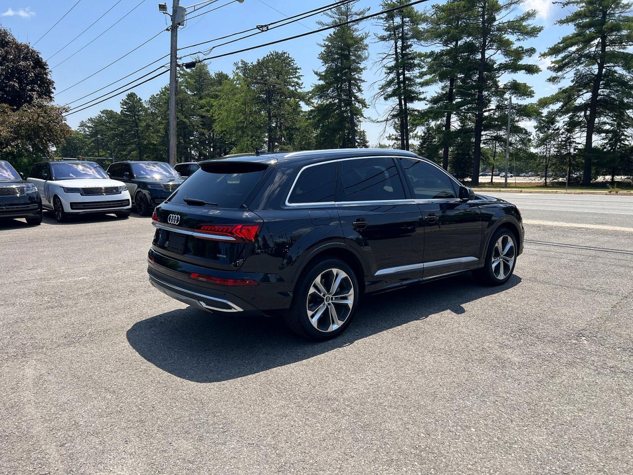 2021 AUDI Q7 quattro Premium Plus