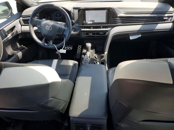 2025 TOYOTA CAMRY