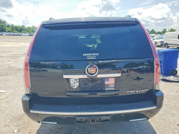 2014 CADILLAC ESCALADE ESV Premium