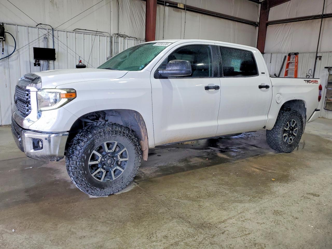 2018 TOYOTA TUNDRA SR5