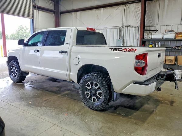 2018 TOYOTA TUNDRA SR5