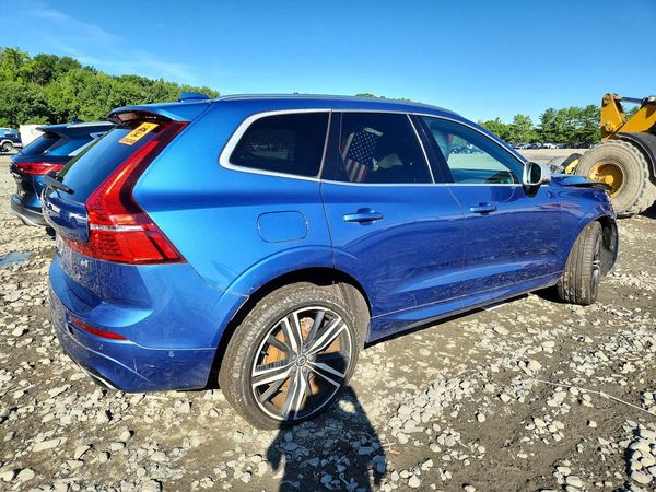 2019 VOLVO XC60 R-Design