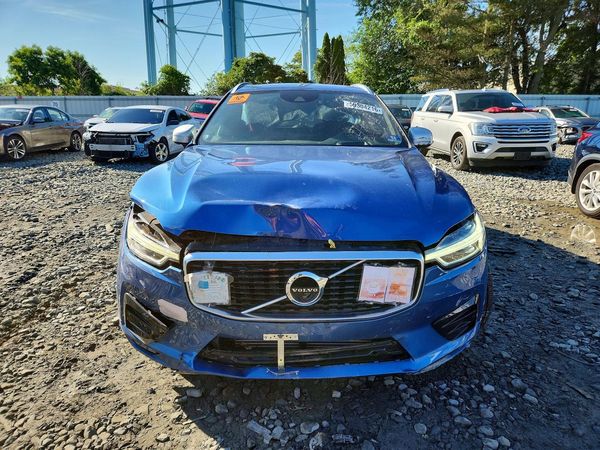 2019 VOLVO XC60 R-Design