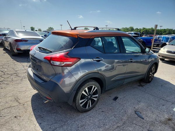 2019 NISSAN KICKS