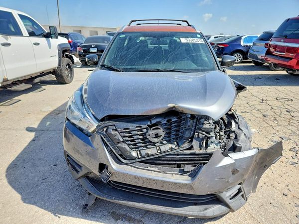 2019 NISSAN KICKS
