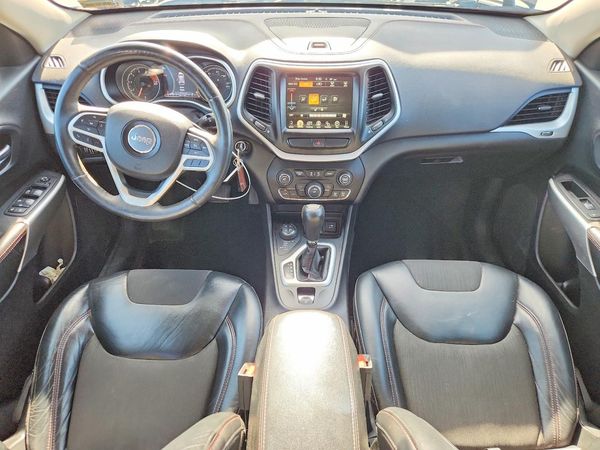 2017 JEEP CHEROKEE TRAILHAWK 4X4
