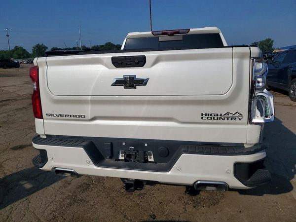 2024 CHEVROLET SILVERADO High Country