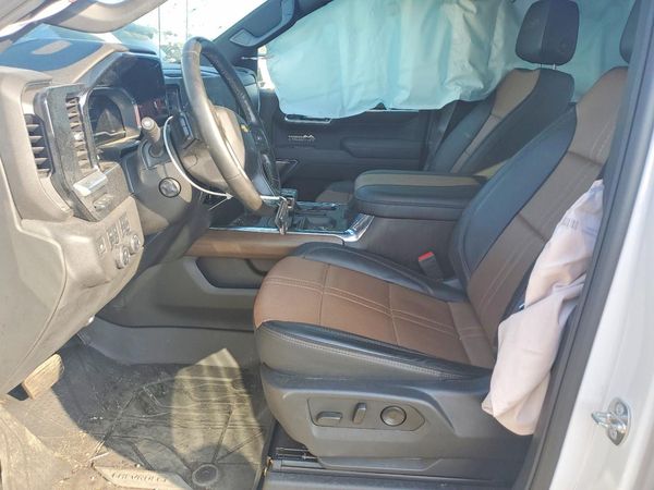 2024 CHEVROLET SILVERADO High Country