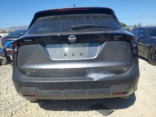 2025 NISSAN KICKS