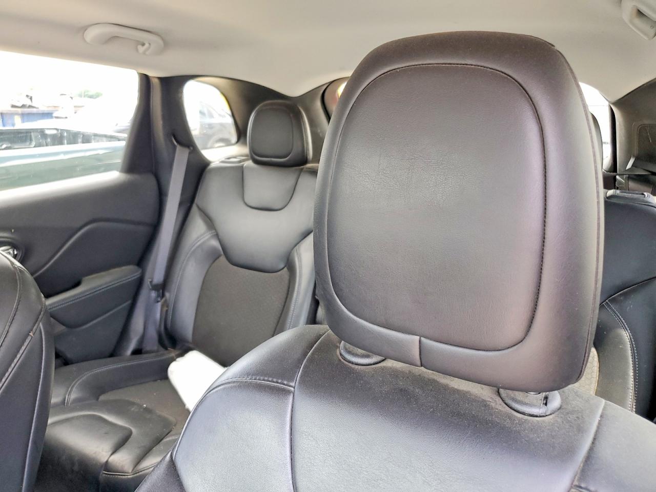 2020 JEEP CHEROKEE LATITUDE PLUS 4X4