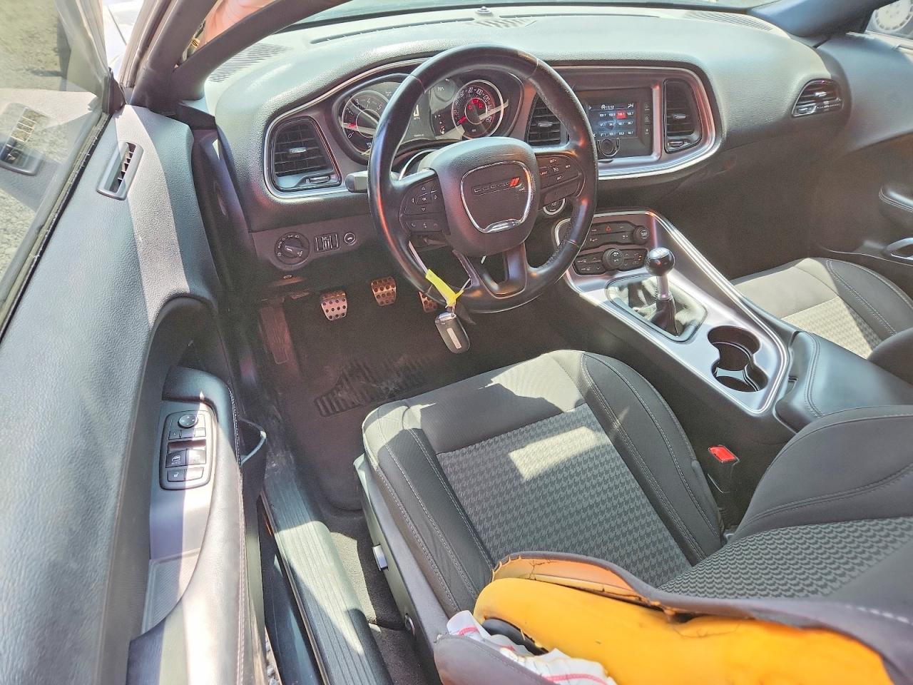 2015 DODGE CHALLENGER SXT