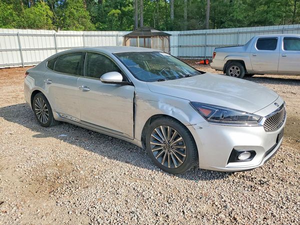 2018 KIA CADENZA Premium (Base)