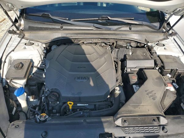 2018 KIA CADENZA Premium (Base)